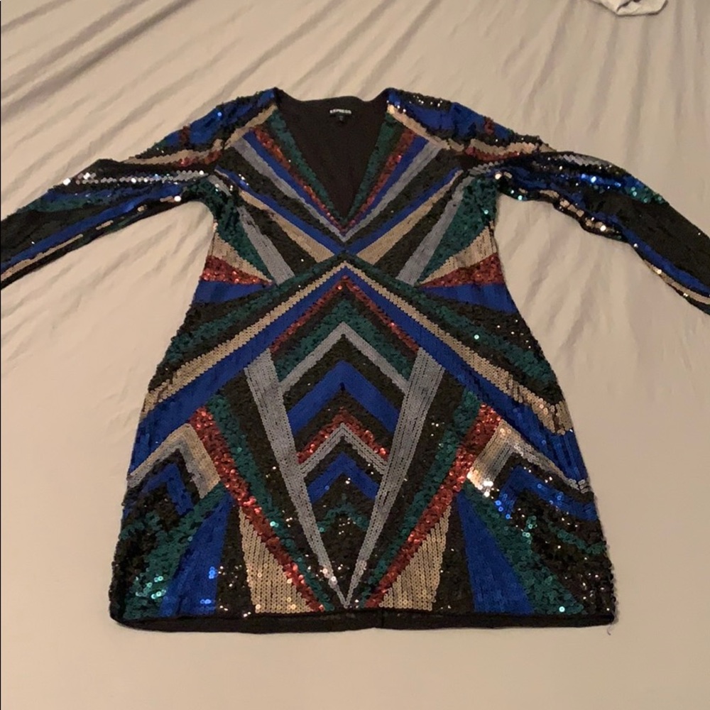 Long sleeved mini dress